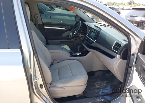 2016 Toyota Highlander Le V6 z USA, uszkodzony, nr VIN 5TDBKRFH8GS262232